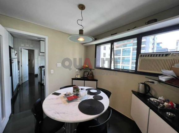 Imagem Apartamento com 3 Quartos à Venda, 220 m² em Itaim Bibi - São Paulo Imagem Apartamento com 3 Quartos à Venda, 220 m² em Itaim Bibi - São Paulo