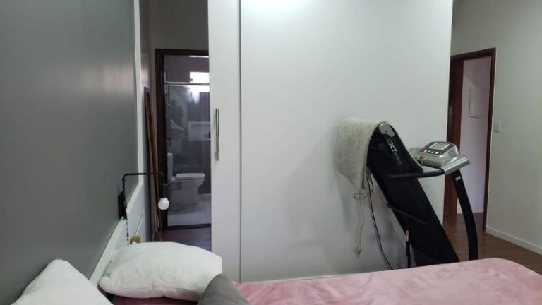 Imagem Casa com 5 Quartos à Venda, 210 m² em São José Operário - Manaus Imagem Casa com 5 Quartos à Venda, 210 m² em São José Operário - Manaus