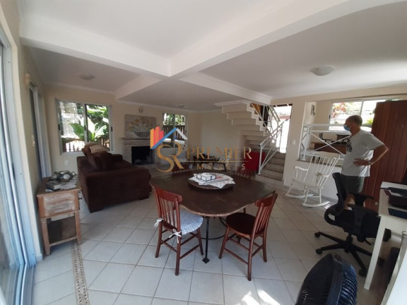 Casa com 3 Quartos à Venda, 178 m² em Lagoa Da Conceição - Florianópolis