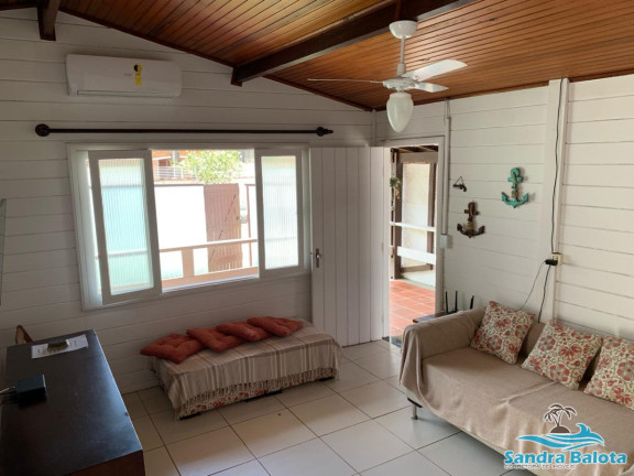 Imagem Casa com 2 Quartos à Venda, 108 m² em Toninhas - Ubatuba Imagem Casa com 2 Quartos à Venda, 108 m² em Toninhas - Ubatuba