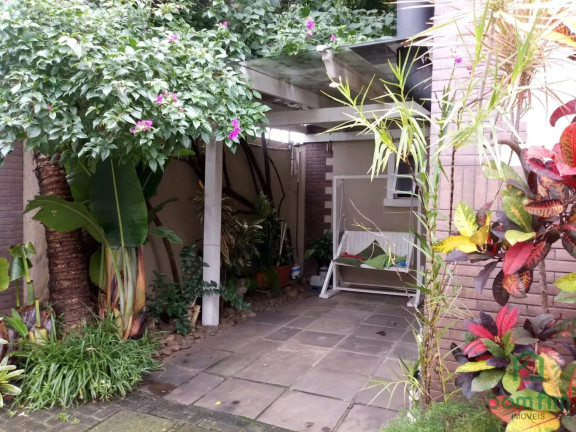 Imagem Sobrado com 3 Quartos à Venda, 150 m² em São Sebastião - Porto Alegre Imagem Sobrado com 3 Quartos à Venda, 150 m² em São Sebastião - Porto Alegre