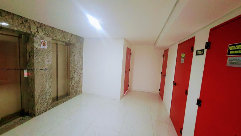 Imagem Apartamento com 2 Quartos à Venda, 64 m² em Centro - Peruíbe