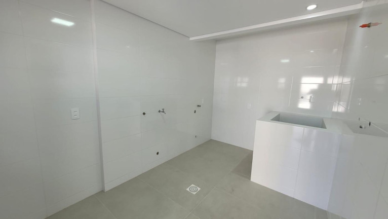 Imagem Casa com 3 Quartos à Venda, 305 m² em América - Joinville