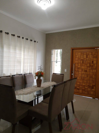 Imagem Casa com 4 Quartos à Venda, 230 m² em Piracangaguá - Taubaté Imagem Casa com 4 Quartos à Venda, 230 m² em Piracangaguá - Taubaté