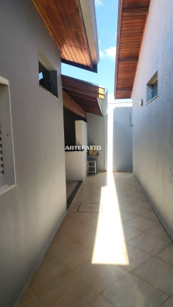 Imagem Casa com 4 Quartos à Venda, 240 m² Imagem Casa com 4 Quartos à Venda, 240 m²