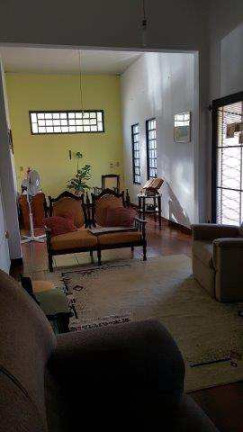 Imagem Casa com 3 Quartos à Venda, 336 m² em Centro - Pirassununga Imagem Casa com 3 Quartos à Venda, 336 m² em Centro - Pirassununga