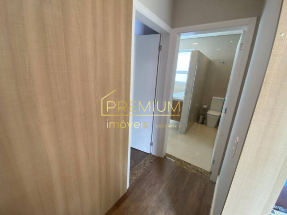 Imagem Casa com 3 Quartos à Venda, 300 m² em Medeiros - Jundiaí Imagem Casa com 3 Quartos à Venda, 300 m² em Medeiros - Jundiaí