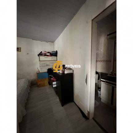 Imagem Casa com 2 Quartos à Venda, em Monte Alegre - Camboriú Imagem Casa com 2 Quartos à Venda, em Monte Alegre - Camboriú