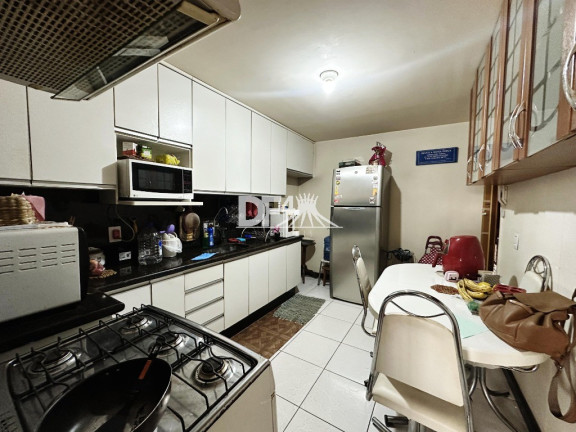 Imagem Imóvel com 3 Quartos à Venda, 103 m² em Asa Sul - Brasília Imagem Imóvel com 3 Quartos à Venda, 103 m² em Asa Sul - Brasília