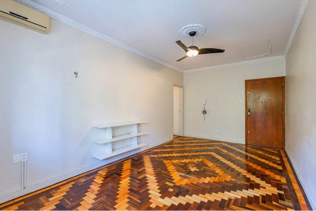 Imagem Apartamento com 3 Quartos à Venda, 98 m² em Santana - Porto Alegre Imagem Apartamento com 3 Quartos à Venda, 98 m² em Santana - Porto Alegre