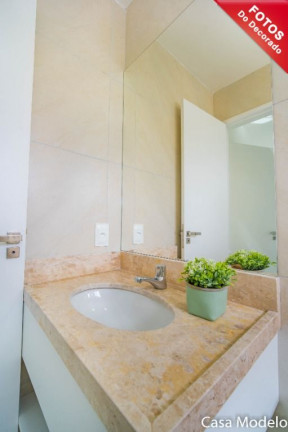 Imagem Casa com 3 Quartos à Venda, 105 m² em Centro - Eusébio