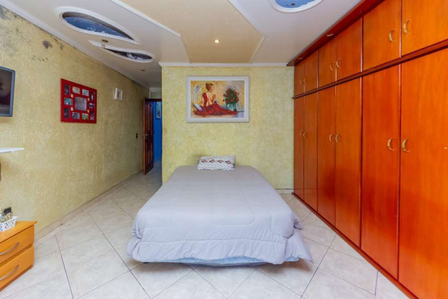 Imagem Casa com 3 Quartos à Venda, 250 m² em Vila Antonieta - São Paulo