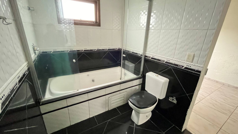 Imagem Casa com 3 Quartos à Venda, 143 m² em Igara - Canoas Imagem Casa com 3 Quartos à Venda, 143 m² em Igara - Canoas