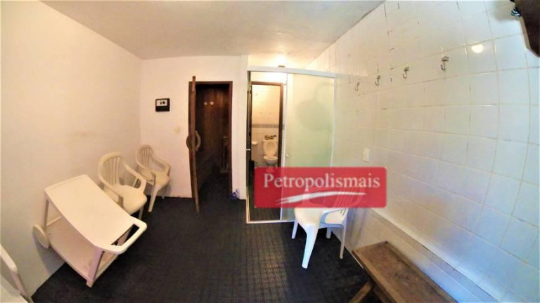 Imagem Casa com 3 Quartos à Venda, em São Sebastião - Petrópolis Imagem Casa com 3 Quartos à Venda, em São Sebastião - Petrópolis
