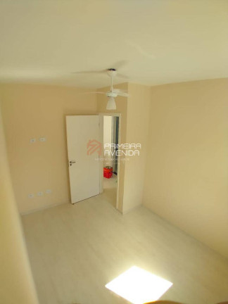 Imagem Casa de Condomínio com 3 Quartos à Venda, 120 m² em Vila Areao - Taubaté