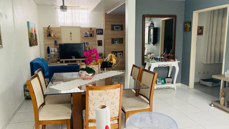 Imagem Casa com 3 Quartos à Venda, em Centro - Guaratuba Imagem Casa com 3 Quartos à Venda, em Centro - Guaratuba