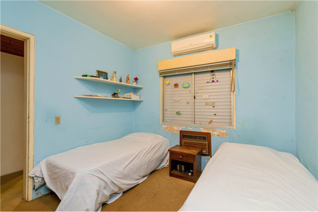 Imagem Imóvel com 4 Quartos à Venda, em Bom Fim - Porto Alegre Imagem Imóvel com 4 Quartos à Venda, em Bom Fim - Porto Alegre