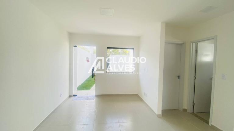 Imagem Casa com 2 Quartos à Venda, em Papagaio - Feira De Santana Imagem Casa com 2 Quartos à Venda, em Papagaio - Feira De Santana