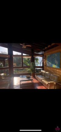 Imagem Casa com 5 Quartos à Venda, 450 m² em Enseada - Ubatuba Imagem Casa com 5 Quartos à Venda, 450 m² em Enseada - Ubatuba