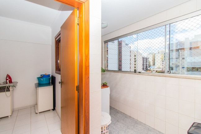 Imagem Apartamento com 3 Quartos à Venda, 146 m² em Centro - Canoas Imagem Apartamento com 3 Quartos à Venda, 146 m² em Centro - Canoas