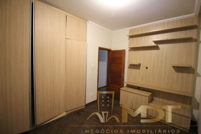 Imagem Casa com 3 Quartos à Venda, 260 m² em Braúnas - Belo Horizonte Imagem Casa com 3 Quartos à Venda, 260 m² em Braúnas - Belo Horizonte