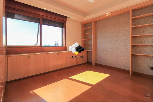Imagem Apartamento com 3 Quartos à Venda, 211 m² em Mont Serrat - Porto Alegre Imagem Apartamento com 3 Quartos à Venda, 211 m² em Mont Serrat - Porto Alegre