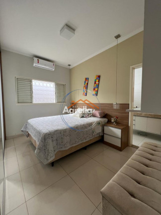 Imagem Casa com 3 Quartos à Venda, 220 m² em Jardim Novo I - Mogi Guaçu Imagem Casa com 3 Quartos à Venda, 220 m² em Jardim Novo I - Mogi Guaçu