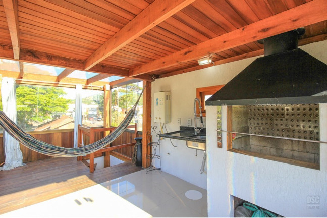 Imagem Casa com 1 Quarto à Venda, 70 m² em Guarujá - Porto Alegre Imagem Casa com 1 Quarto à Venda, 70 m² em Guarujá - Porto Alegre