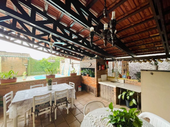 Imagem Casa com 5 Quartos à Venda, 240 m² em Itoupava Central - Blumenau Imagem Casa com 5 Quartos à Venda, 240 m² em Itoupava Central - Blumenau