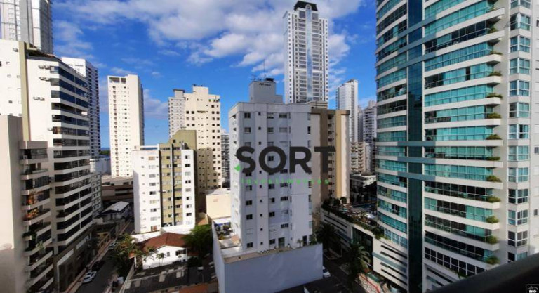 Imagem Apartamento com 3 Quartos à Venda, 128 m² em Centro - Balneário Camboriú