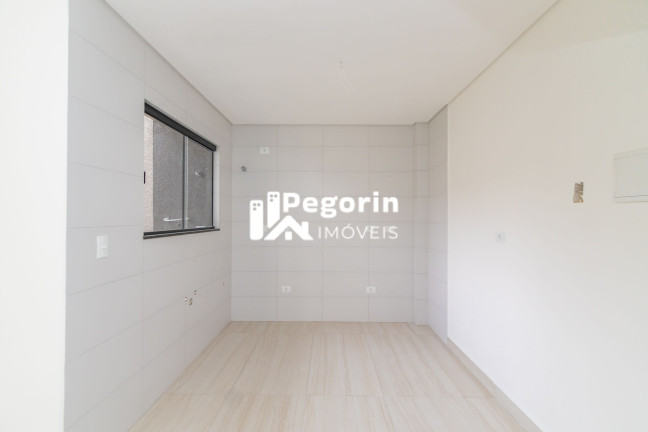 Imagem Sobrado com 3 Quartos à Venda, 110 m² em Uberaba - Curitiba