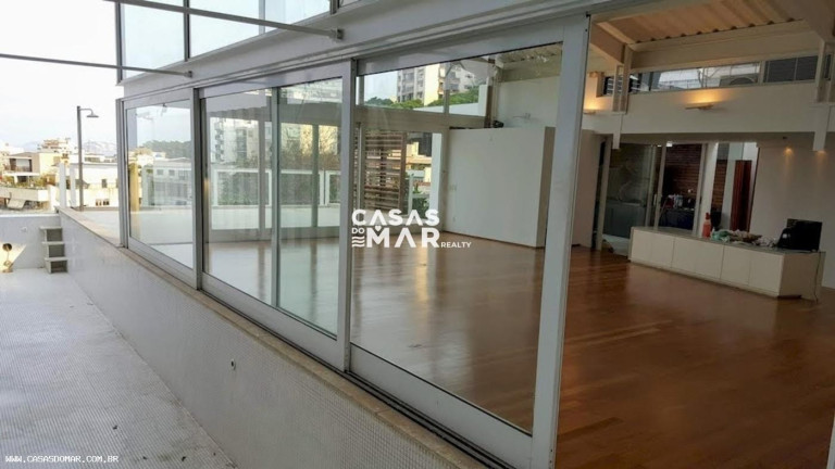 Imagem Casa com 4 Quartos à Venda, 644 m² em Leblon - Rio De Janeiro Imagem Casa com 4 Quartos à Venda, 644 m² em Leblon - Rio De Janeiro