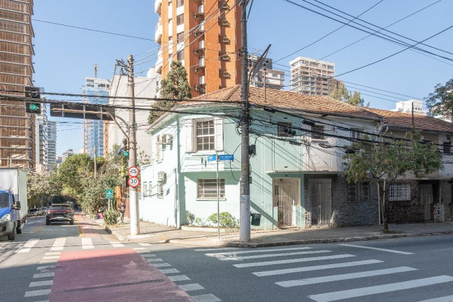 Casa à Venda, 100 m² em Pinheiros - São Paulo