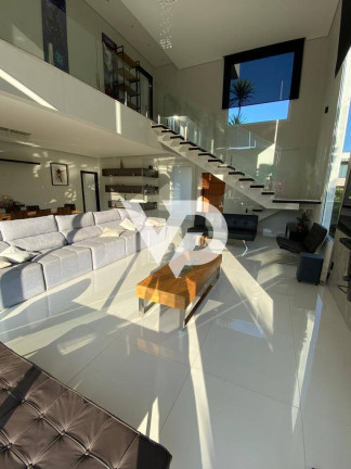 Imagem Casa com 4 Quartos à Venda, 385 m² em Alphaville - Santana De Parnaíba Imagem Casa com 4 Quartos à Venda, 385 m² em Alphaville - Santana De Parnaíba