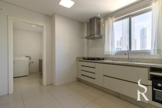 Imagem Apartamento com 4 Quartos para Alugar, 144 m² em Barra Sul - Balneário Camboriú Imagem Apartamento com 4 Quartos para Alugar, 144 m² em Barra Sul - Balneário Camboriú