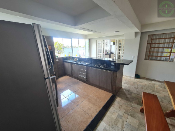 Imagem Casa com 3 Quartos à Venda, 285 m² em Contorno - Ponta Grossa Imagem Casa com 3 Quartos à Venda, 285 m² em Contorno - Ponta Grossa