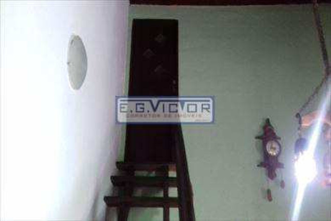 Imagem Sobrado com 2 Quartos à Venda, 69 m² em Balneário Regina Maria - Mongaguá