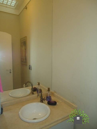 Imagem Casa com 3 Quartos à Venda, 640 m² em Algarve - Cotia Imagem Casa com 3 Quartos à Venda, 640 m² em Algarve - Cotia