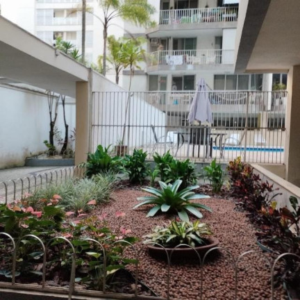 Imagem Imóvel com 4 Quartos à Venda, 200 m² em Icaraí - Niterói Imagem Imóvel com 4 Quartos à Venda, 200 m² em Icaraí - Niterói