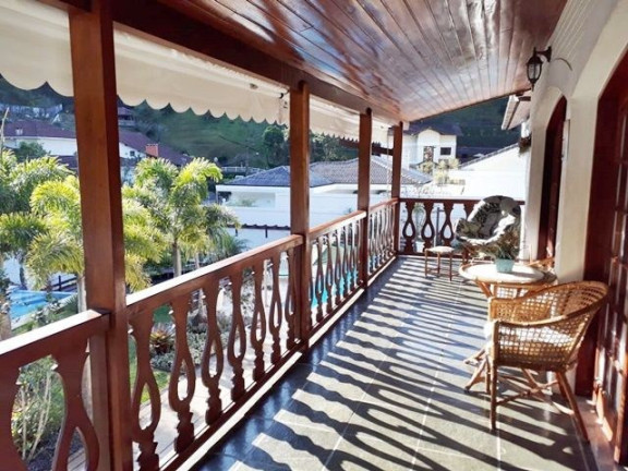 Imagem Casa com 4 Quartos à Venda, 500 m² em Comary - Teresópolis