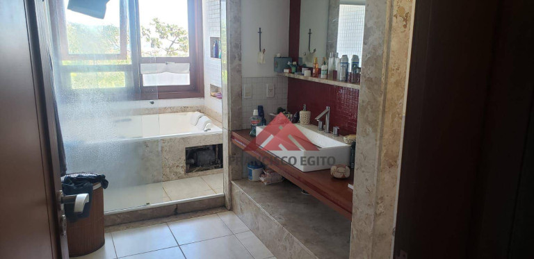 Imagem Casa com 3 Quartos à Venda, 400 m² em Piratininga - Niterói Imagem Casa com 3 Quartos à Venda, 400 m² em Piratininga - Niterói
