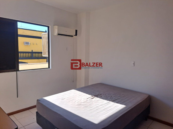 Imagem Apartamento com 1 Quarto à Venda, 137 m² em Centro - Florianópolis Imagem Apartamento com 1 Quarto à Venda, 137 m² em Centro - Florianópolis