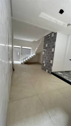 Imagem Casa de Condomínio com 2 Quartos à Venda, 49 m² em Maracanã - Praia Grande Imagem Casa de Condomínio com 2 Quartos à Venda, 49 m² em Maracanã - Praia Grande