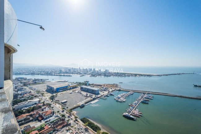 Imagem Apartamento com 4 Quartos à Venda, 181 m² em Fazenda - Itajaí Imagem Apartamento com 4 Quartos à Venda, 181 m² em Fazenda - Itajaí