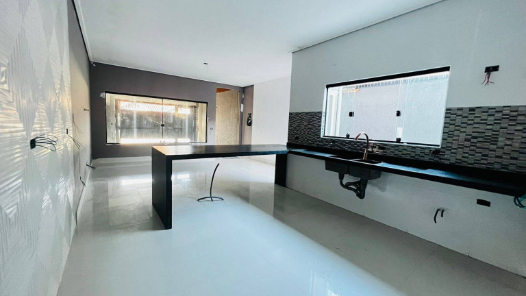 Imagem Casa com 3 Quartos à Venda, 115 m² em Vila Mar - Praia Grande Imagem Casa com 3 Quartos à Venda, 115 m² em Vila Mar - Praia Grande