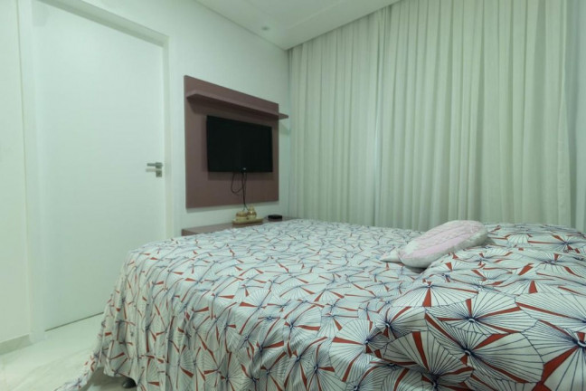 Imagem Casa com 4 Quartos à Venda, 250 m² em Bairro Cidade Alpha - Eusébio