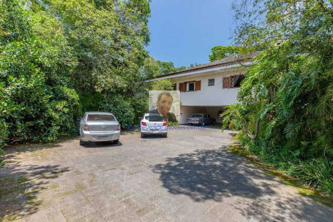 Imagem Casa com 6 Quartos à Venda, 721 m² em Parque Silvino Pereira - Cotia Imagem Casa com 6 Quartos à Venda, 721 m² em Parque Silvino Pereira - Cotia