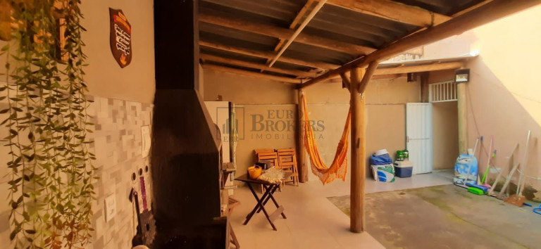 Imagem Sobrado com 2 Quartos à Venda, 133 m² em Santa Regina - Camboriú