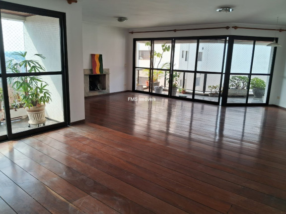 Imóvel com 4 Quartos à Venda, 240 m² em Morumbi - São Paulo
