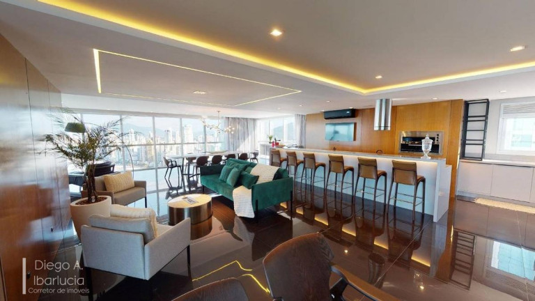 Imagem Apartamento com 4 Quartos à Venda, 283 m² em Centro - Balneário Camboriú
